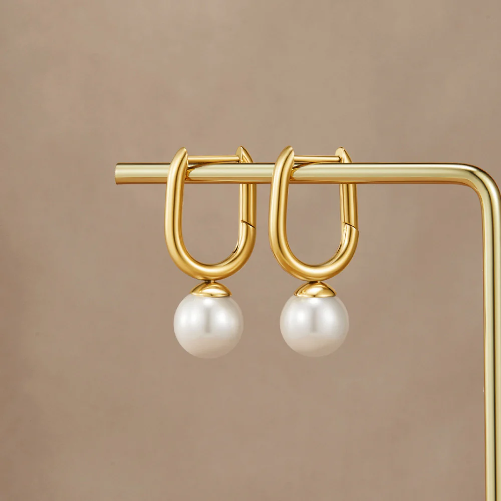 Cora Pearl Hoop Earrings