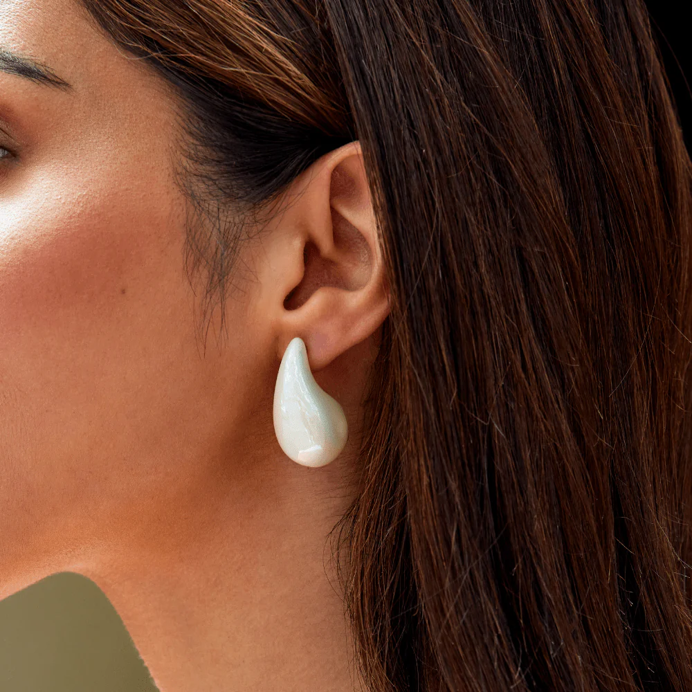 Elena Pearl Teardrop Earrings - Image 2