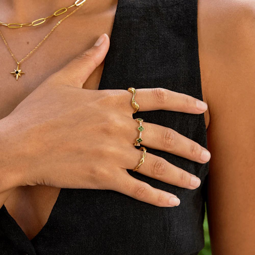 Four Leaf Clover Crystal Ring - Image 7