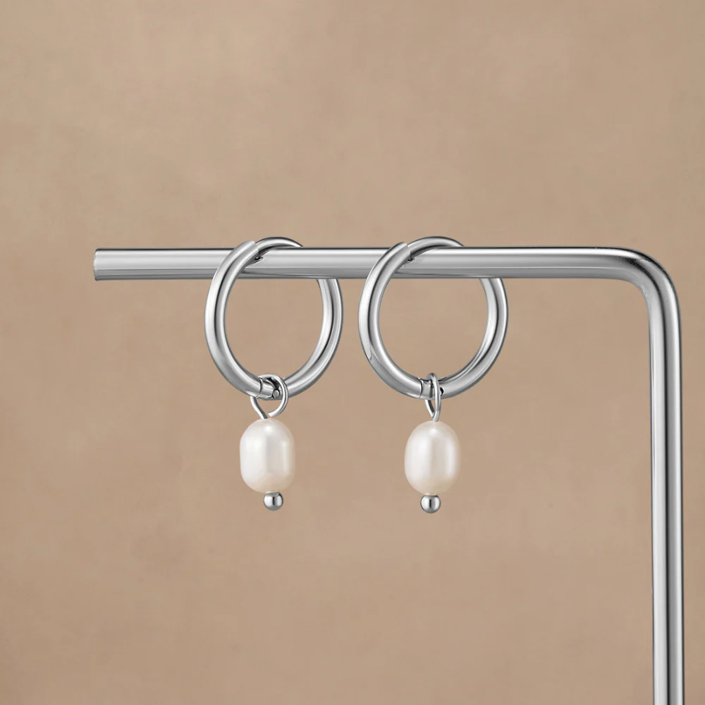 Freshwater Pearl Bella Silver Hoop Earrings - Image 3