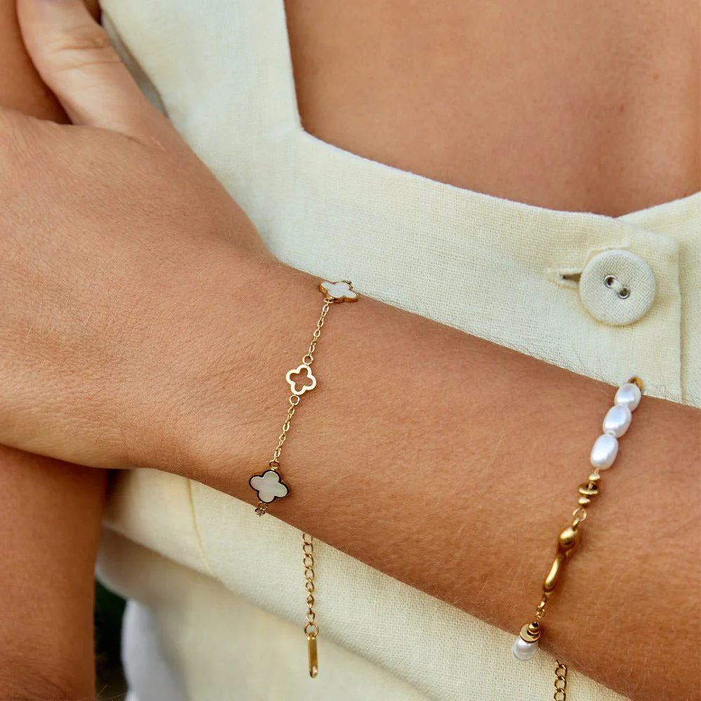 Lucia Clover Bracelet - Image 5