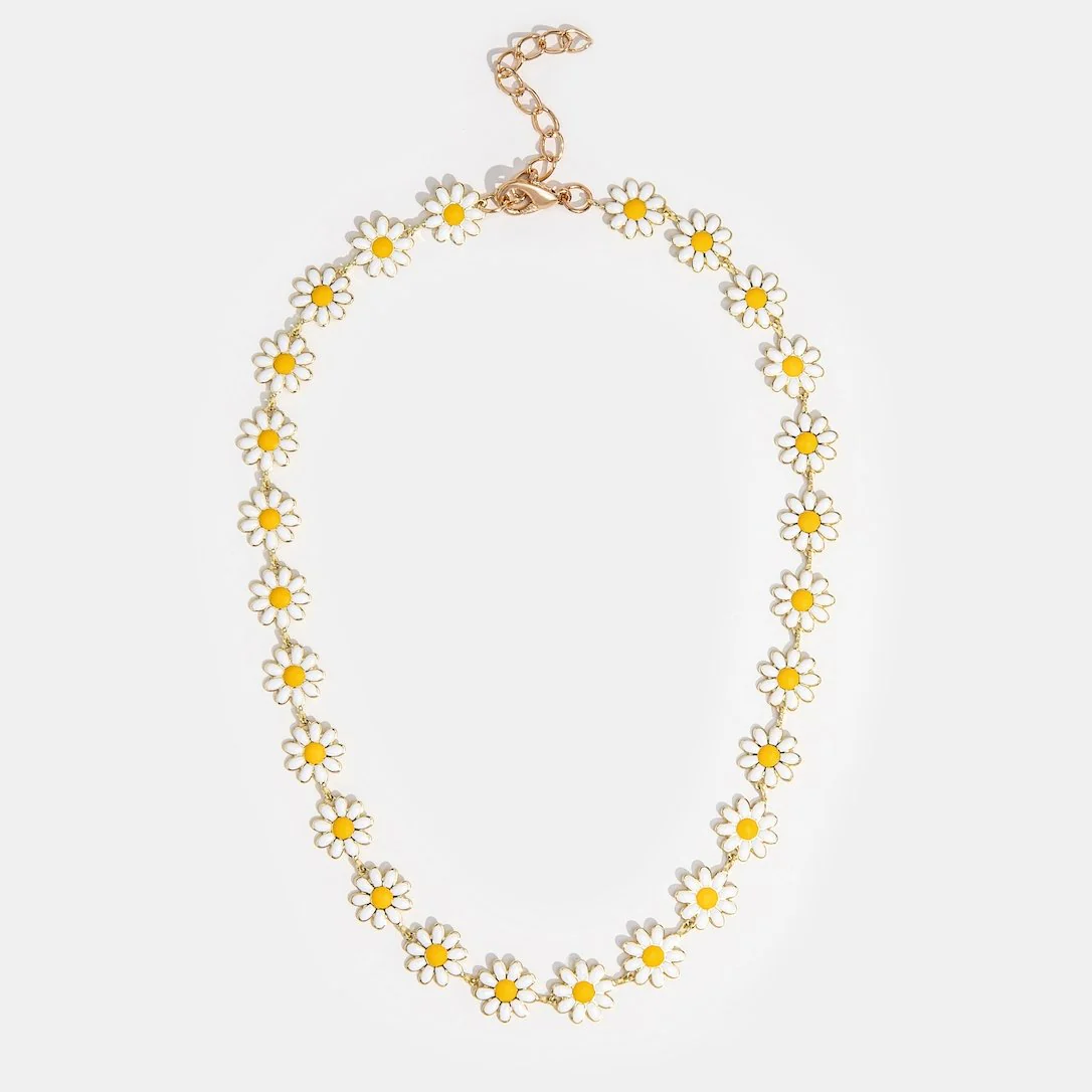White Daisy Flower Necklace - Image 2